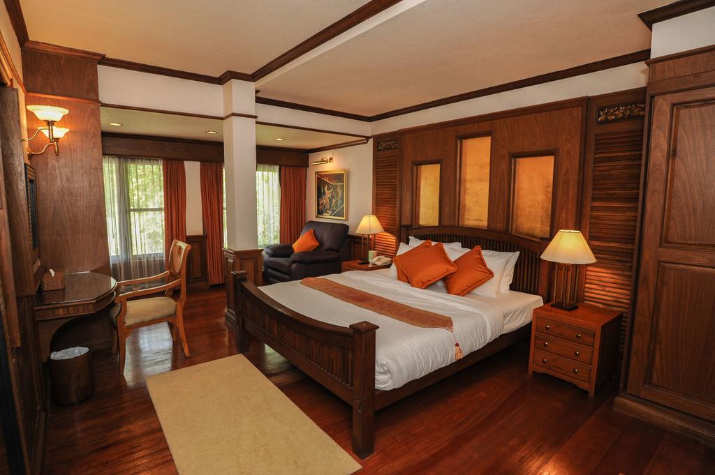 Suan Bua Hotel & Resort Ban Pong  Экстерьер фото