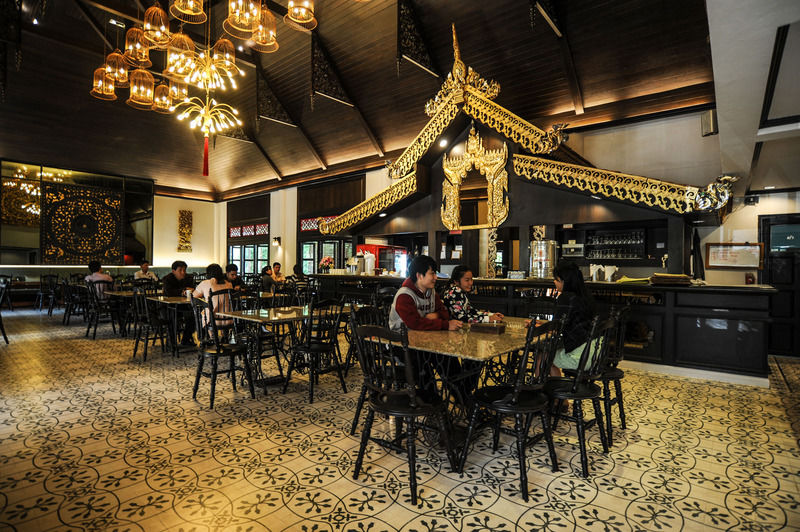 Suan Bua Hotel & Resort Ban Pong  Экстерьер фото