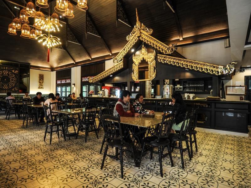 Suan Bua Hotel & Resort Ban Pong  Экстерьер фото