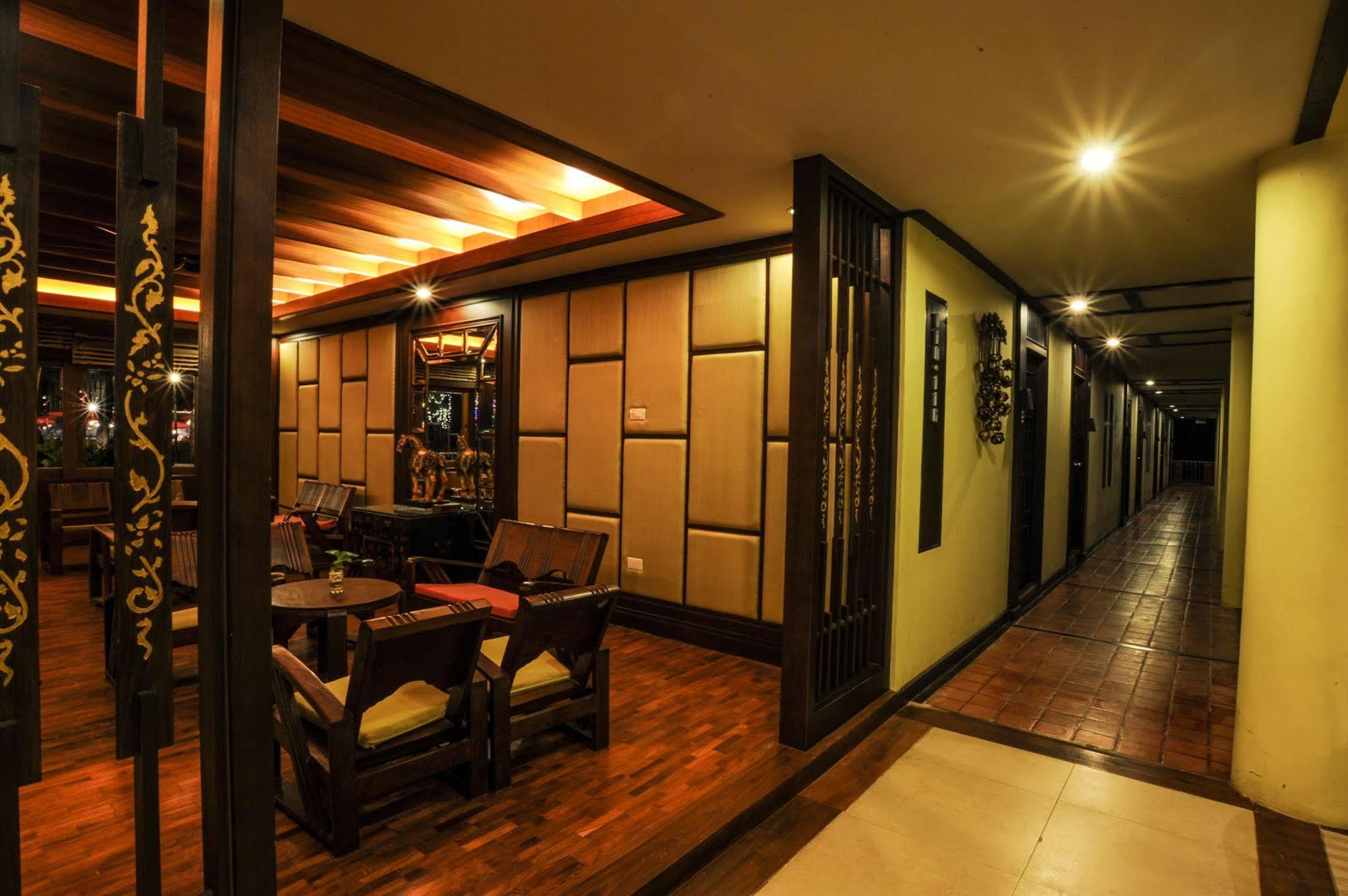 Suan Bua Hotel & Resort Ban Pong  Экстерьер фото