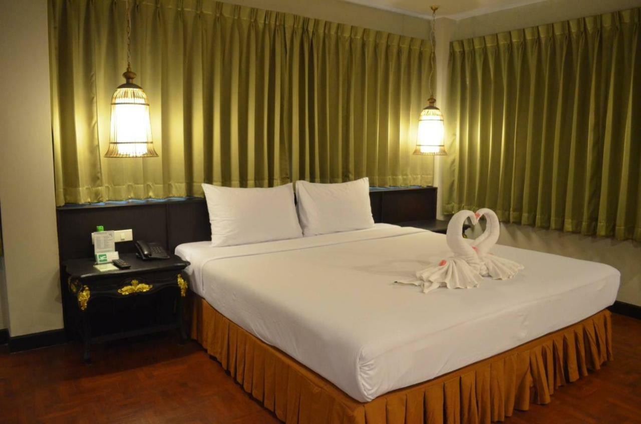 Suan Bua Hotel & Resort Ban Pong  Экстерьер фото